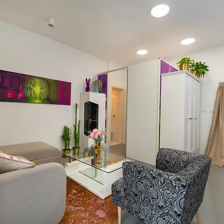Apartman Walking Distance To Center Split